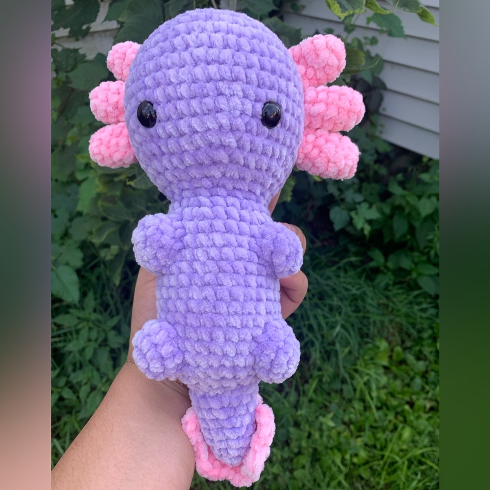 Small crochet axolotl